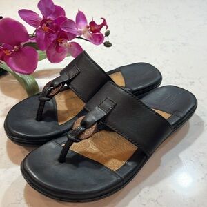 CANYON RIVER BLUES LEATHER SLIP-ON THONG LOW WEDGE SANDALS SZ 8